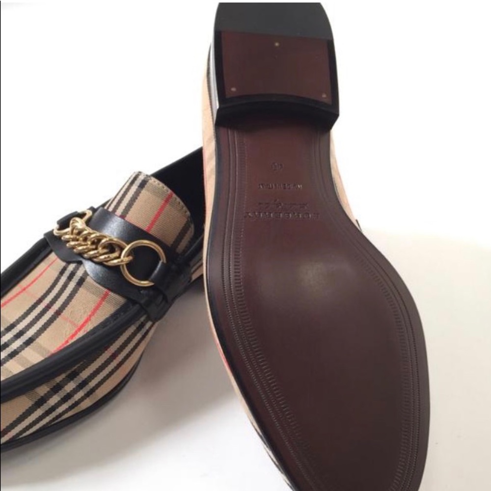 ❌❌SOLD❌❌Authentic Burberry London Loafers - Picture 5 of 7